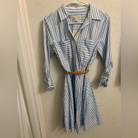 Michael Kors Dresses & Skirts - Michael kors - size M - belted shirt dress